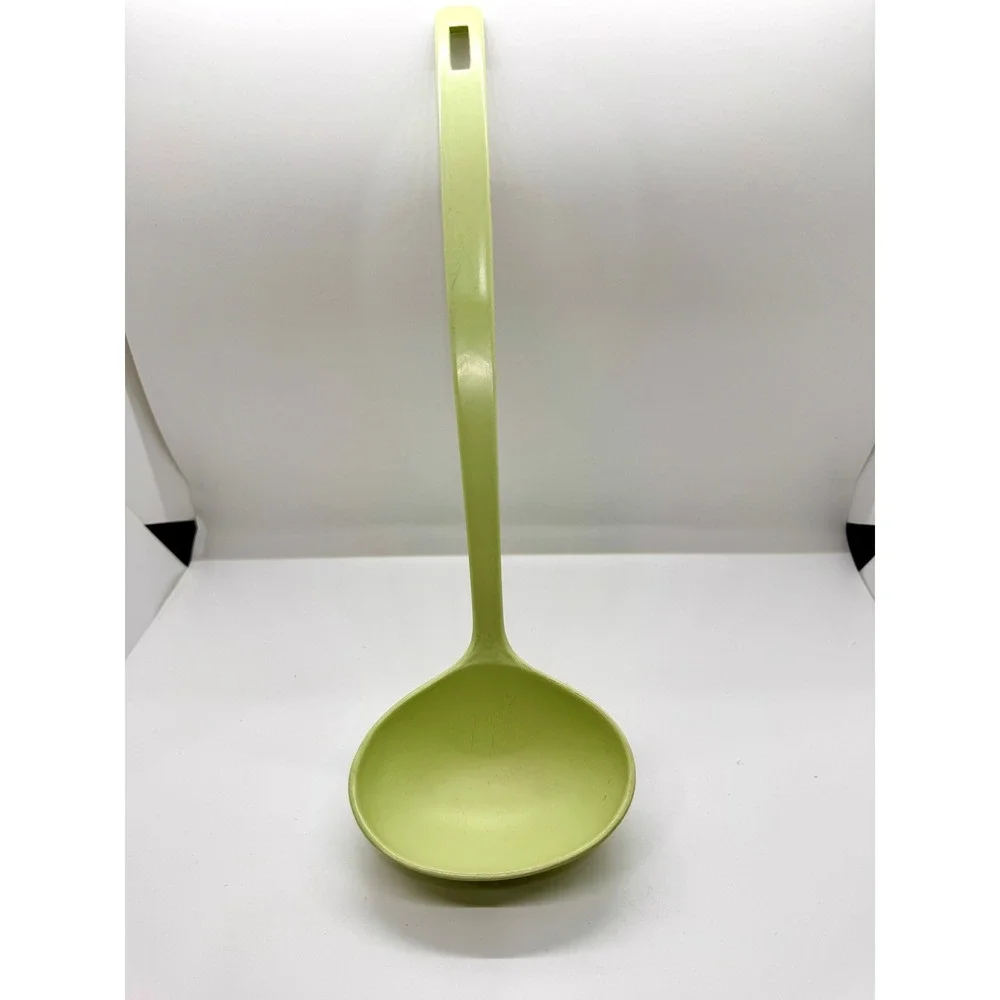 Vintage Melamine Lime Green Soup Ladle Retro MCM Serving Spoon 12.5 Inch 9014